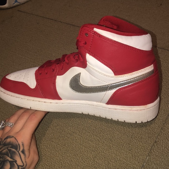 Air Jordan 1s Retro High Silver Metal - Picture 3 of 4